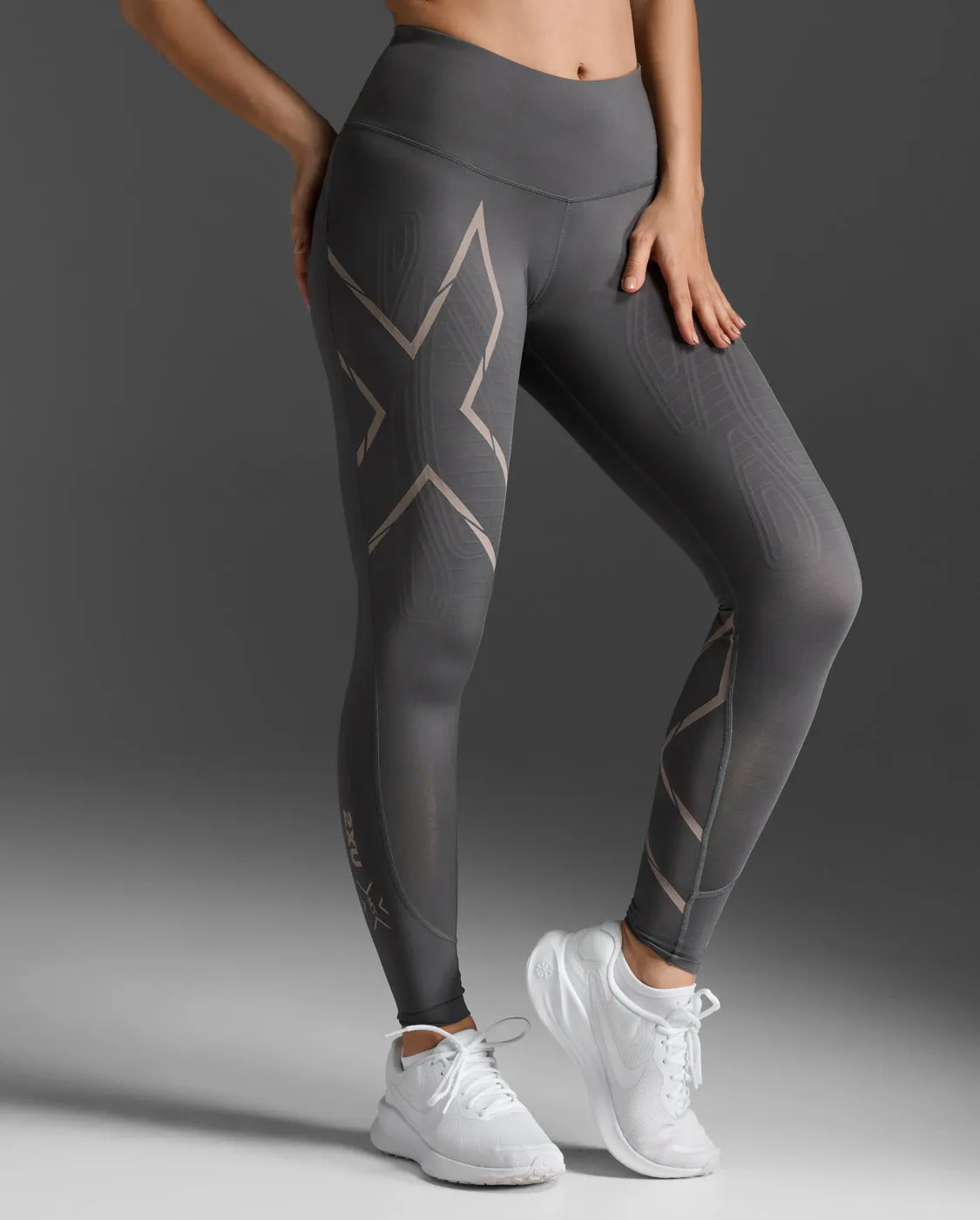 Light Speed Mid-Rise Compression Tights sold by 2xu