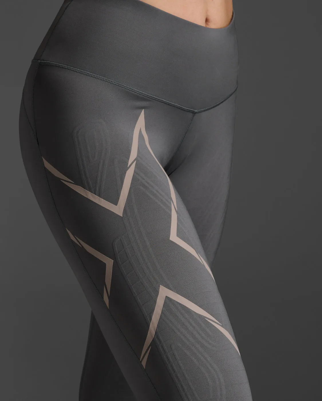 Light Speed Mid-Rise Compression Tights sold by 2xu product image thumbnail 5