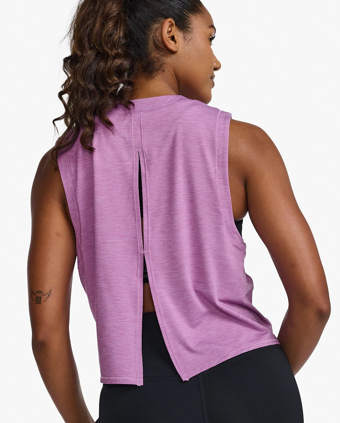 Motion Crop Tank sold by 2xu product image thumbnail 5