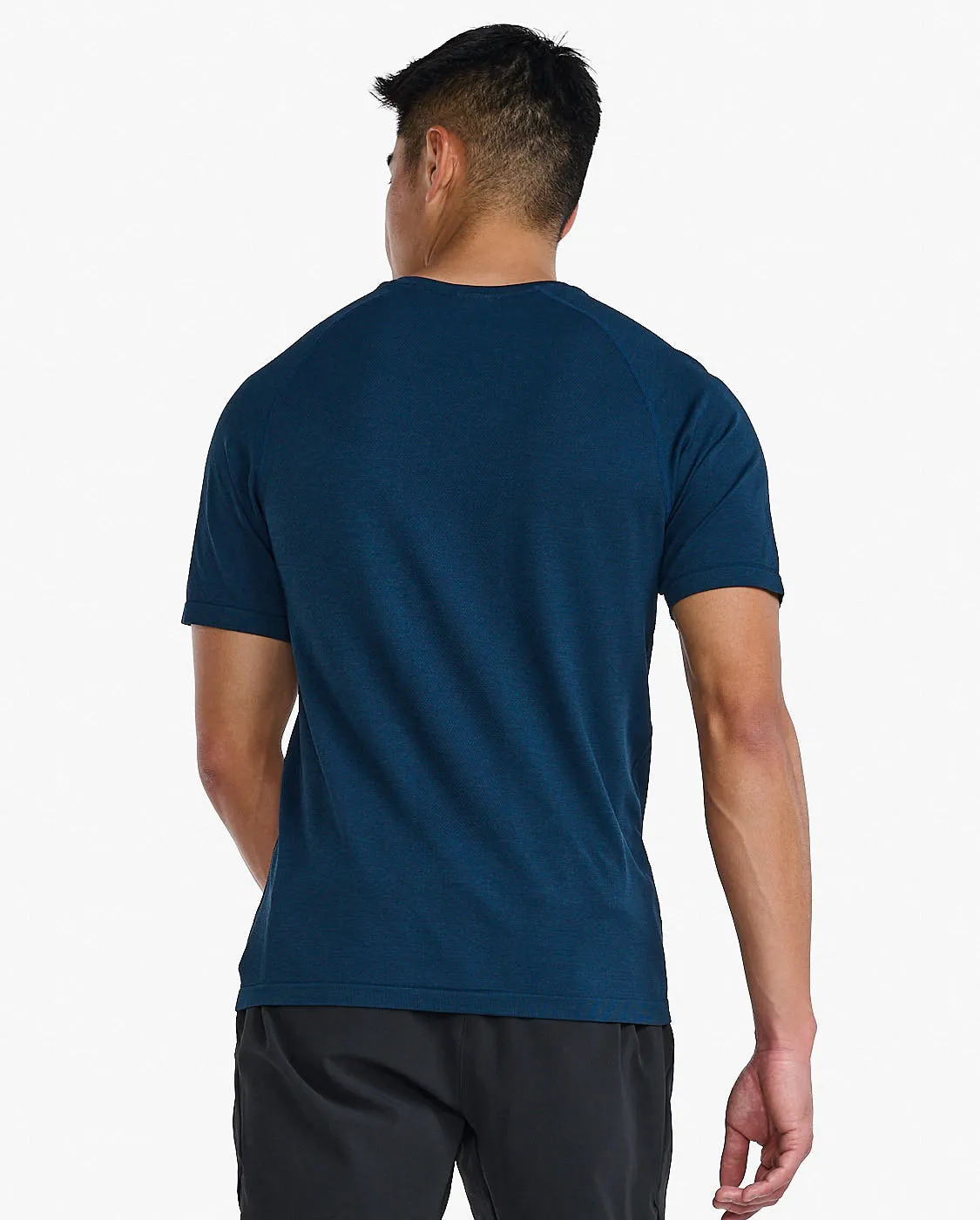 Motion Tech Tee sold by 2xu product image thumbnail 3