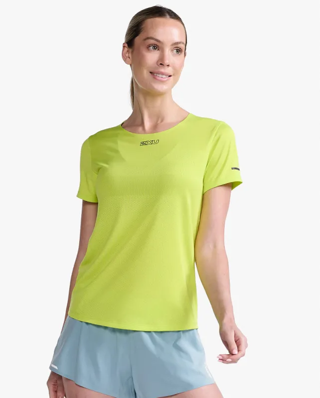 Light Speed Tech Tee sold by 2xu