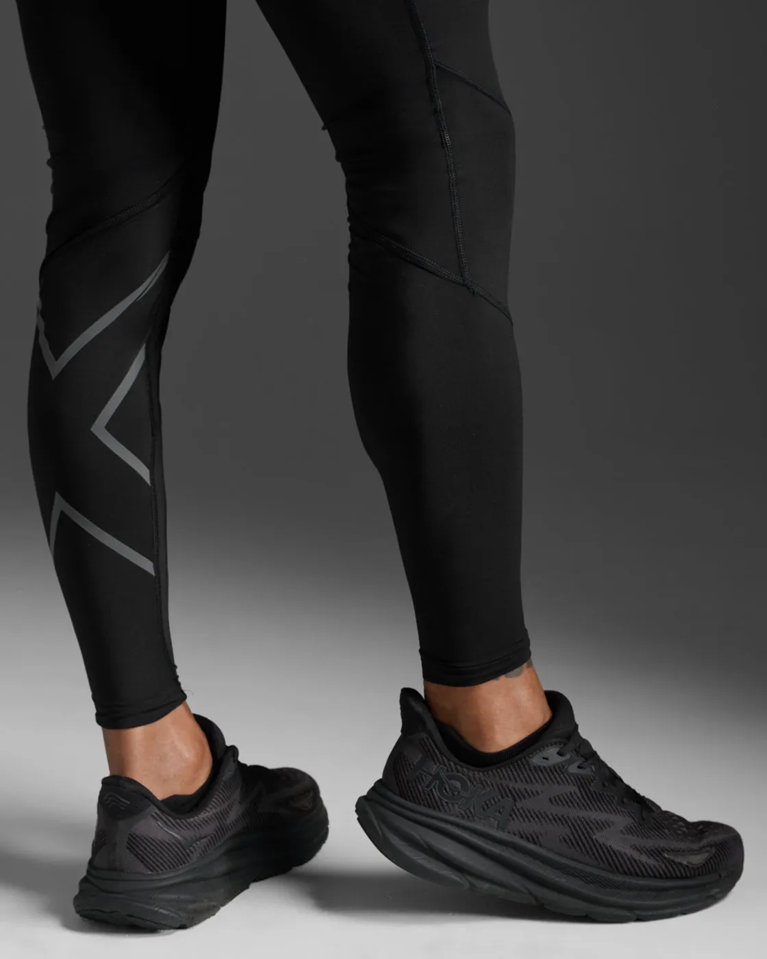Ignition Shield Compression Tights sold by 2xu product image thumbnail 5