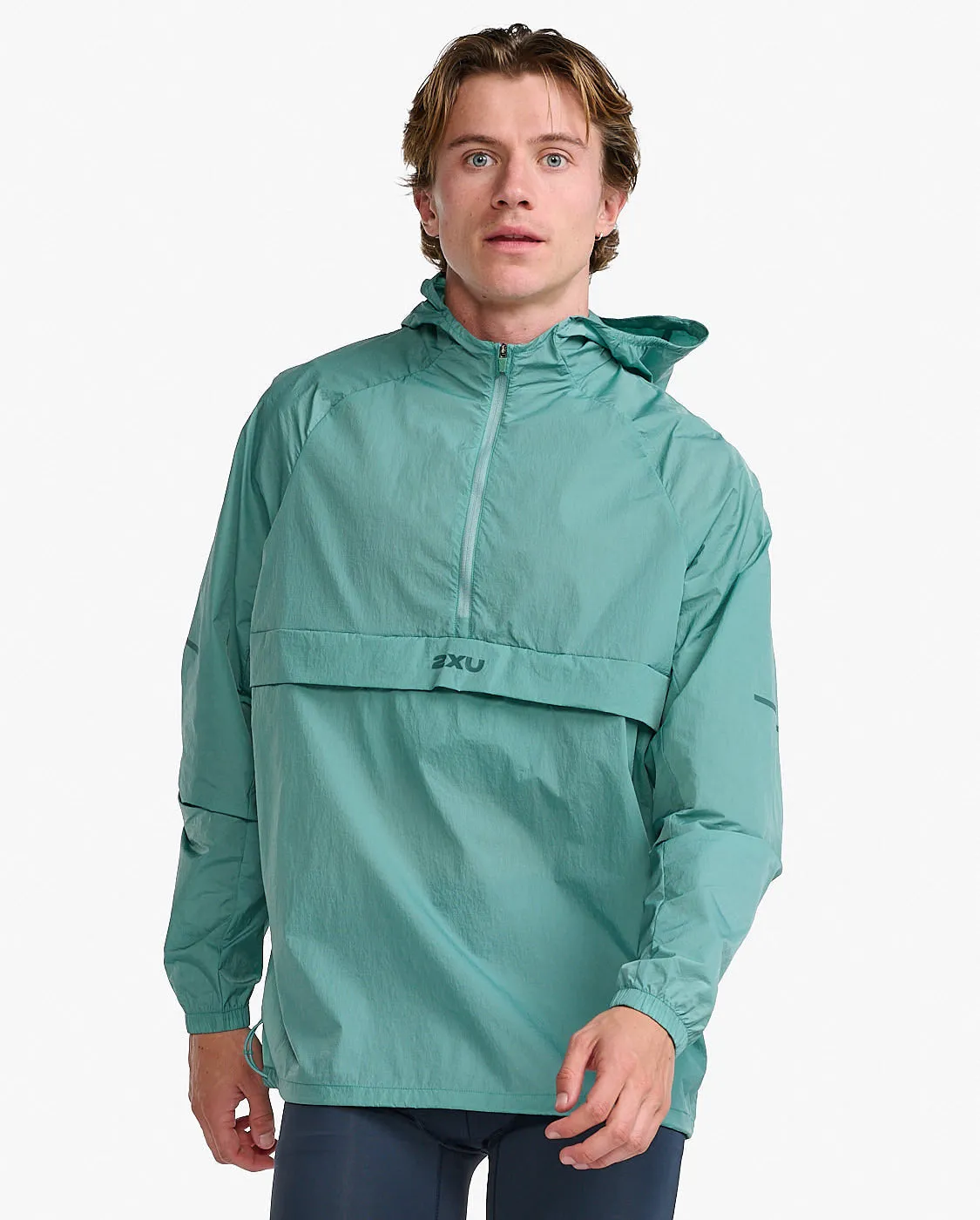 Aero Anorak sold by 2xu