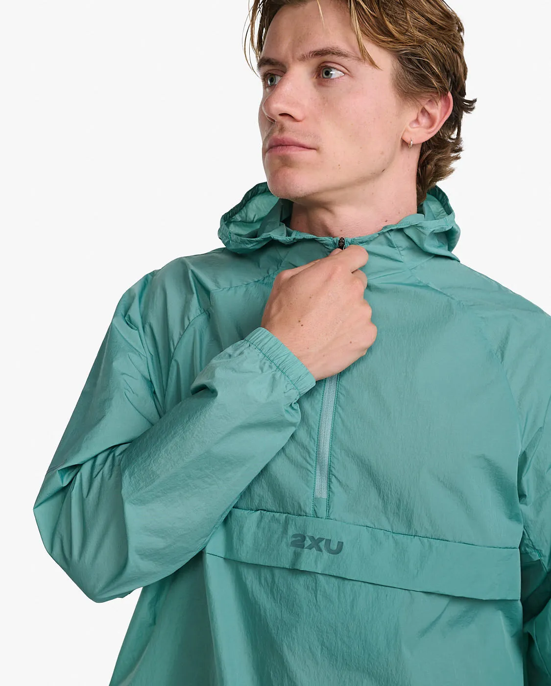 Aero Anorak sold by 2xu product image thumbnail 3