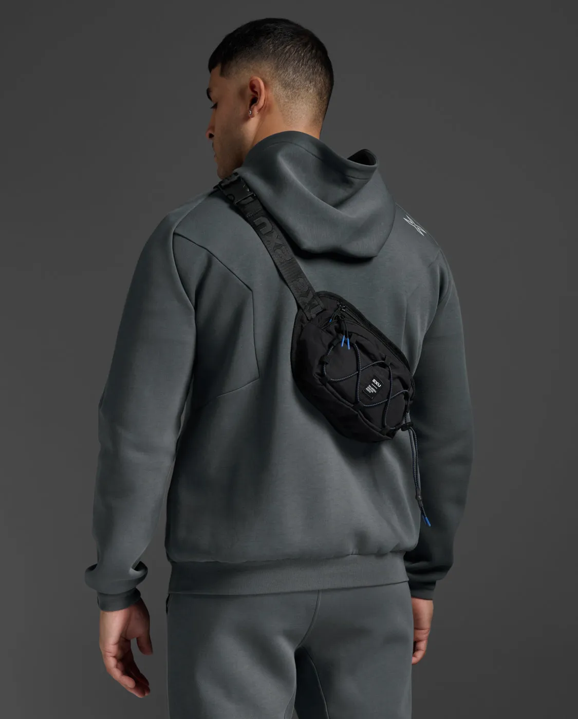 Cross Body Bag sold by 2xu product image thumbnail 2