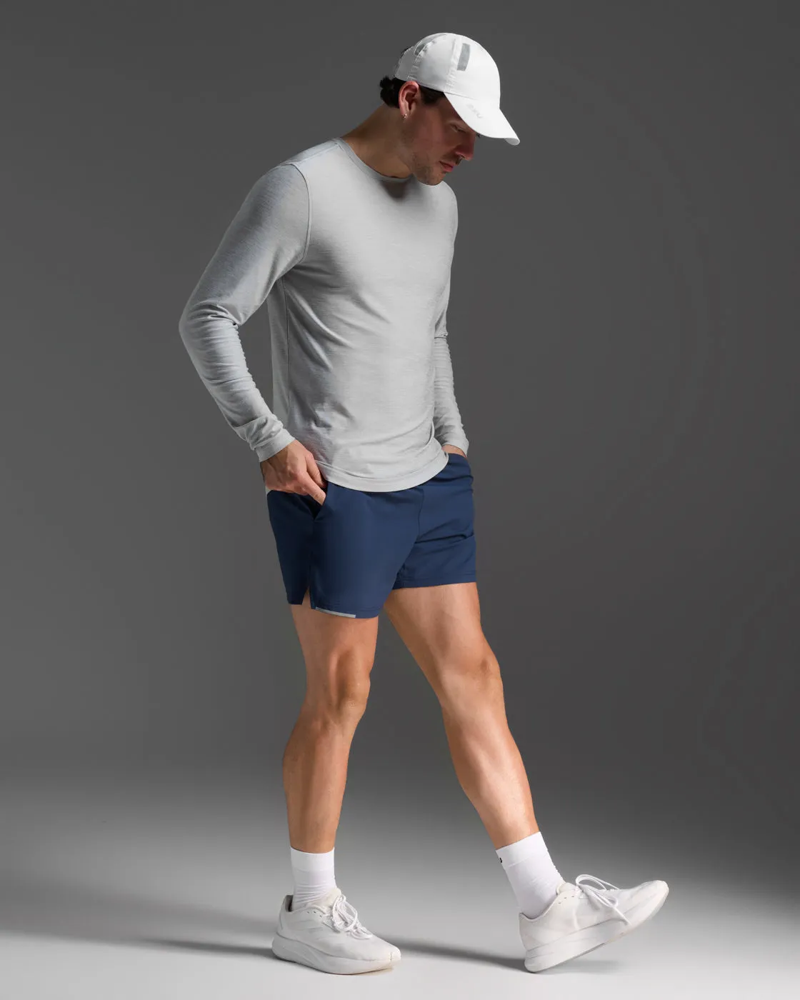 Signature Long Sleeve Tee sold by 2xu product image thumbnail 4