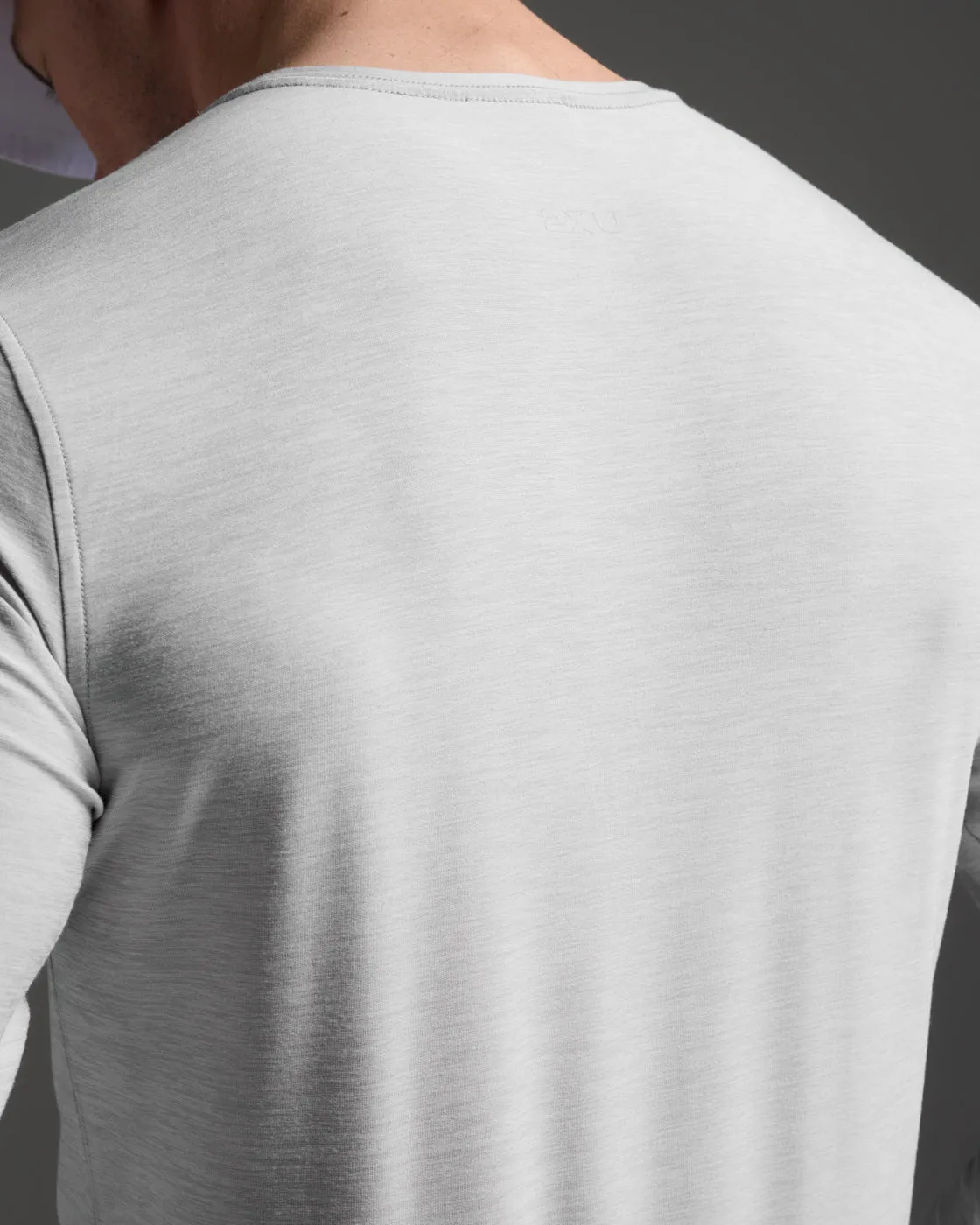 Signature Long Sleeve Tee sold by 2xu product image thumbnail 5