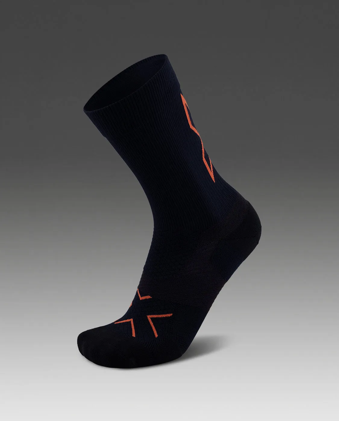 Vectr Light Cushion Crew Socks sold by 2xu
