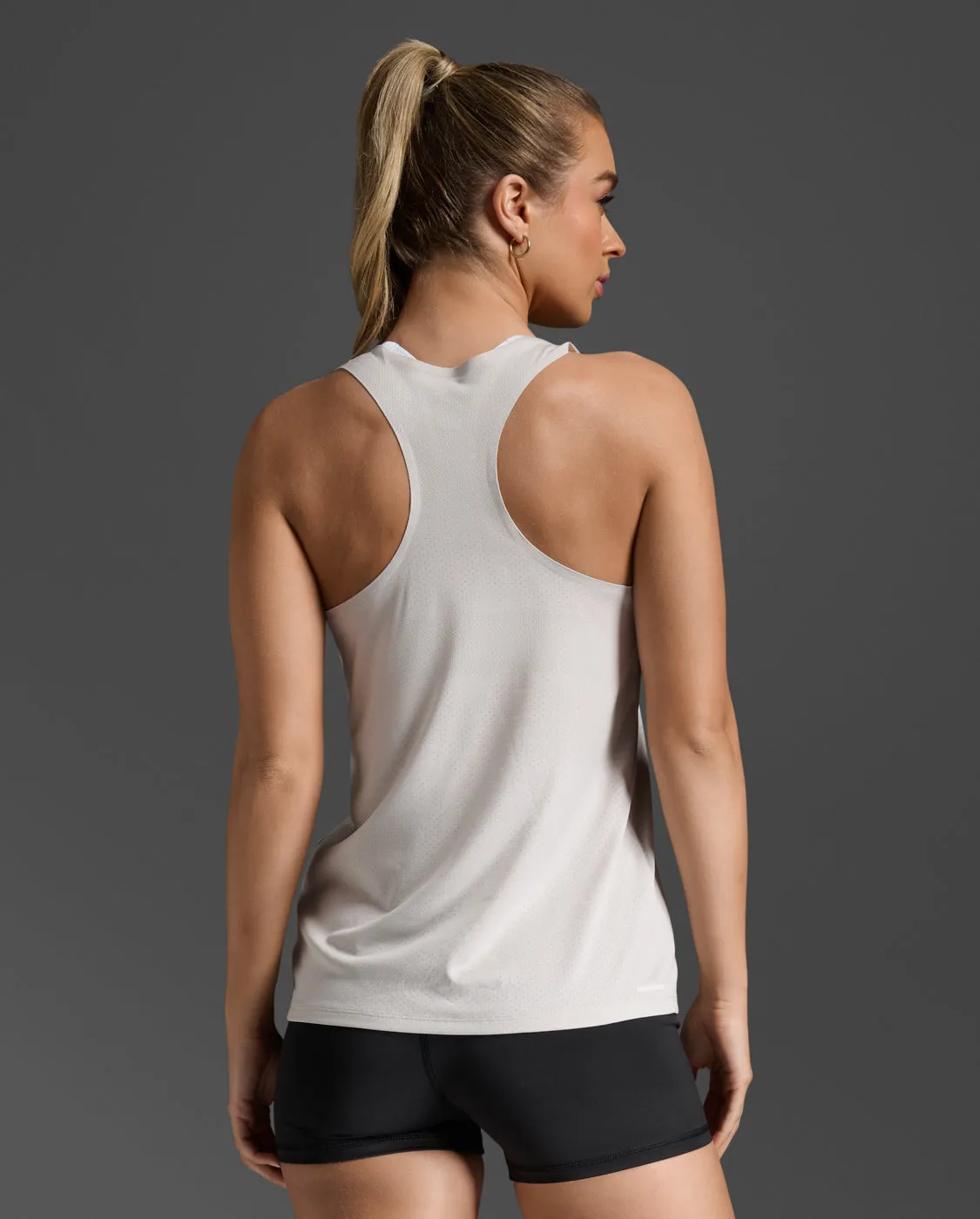 Light Speed Tech Singlet sold by 2xu product image thumbnail 2