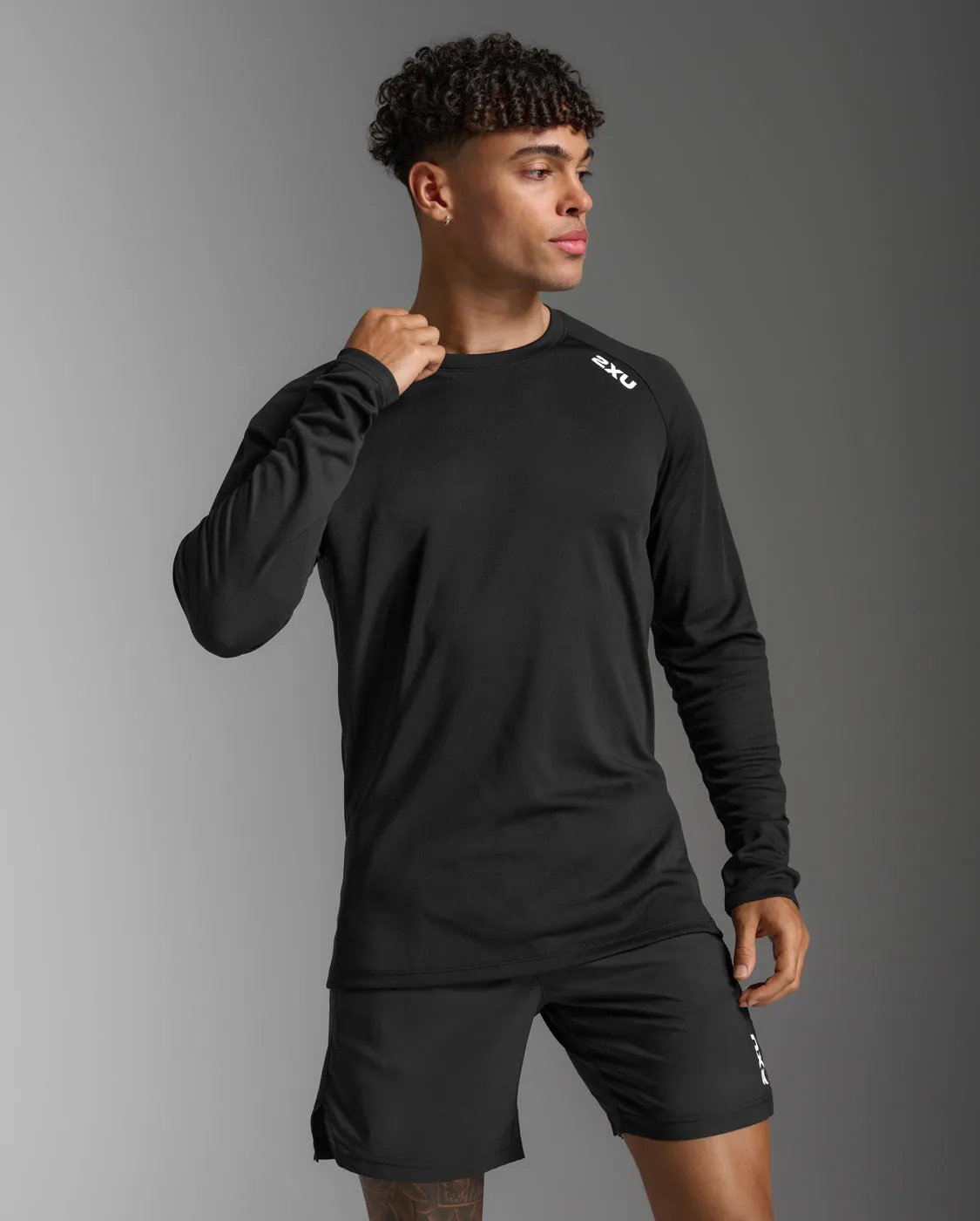 Aspire Long Sleeve sold by 2xu product image thumbnail 2