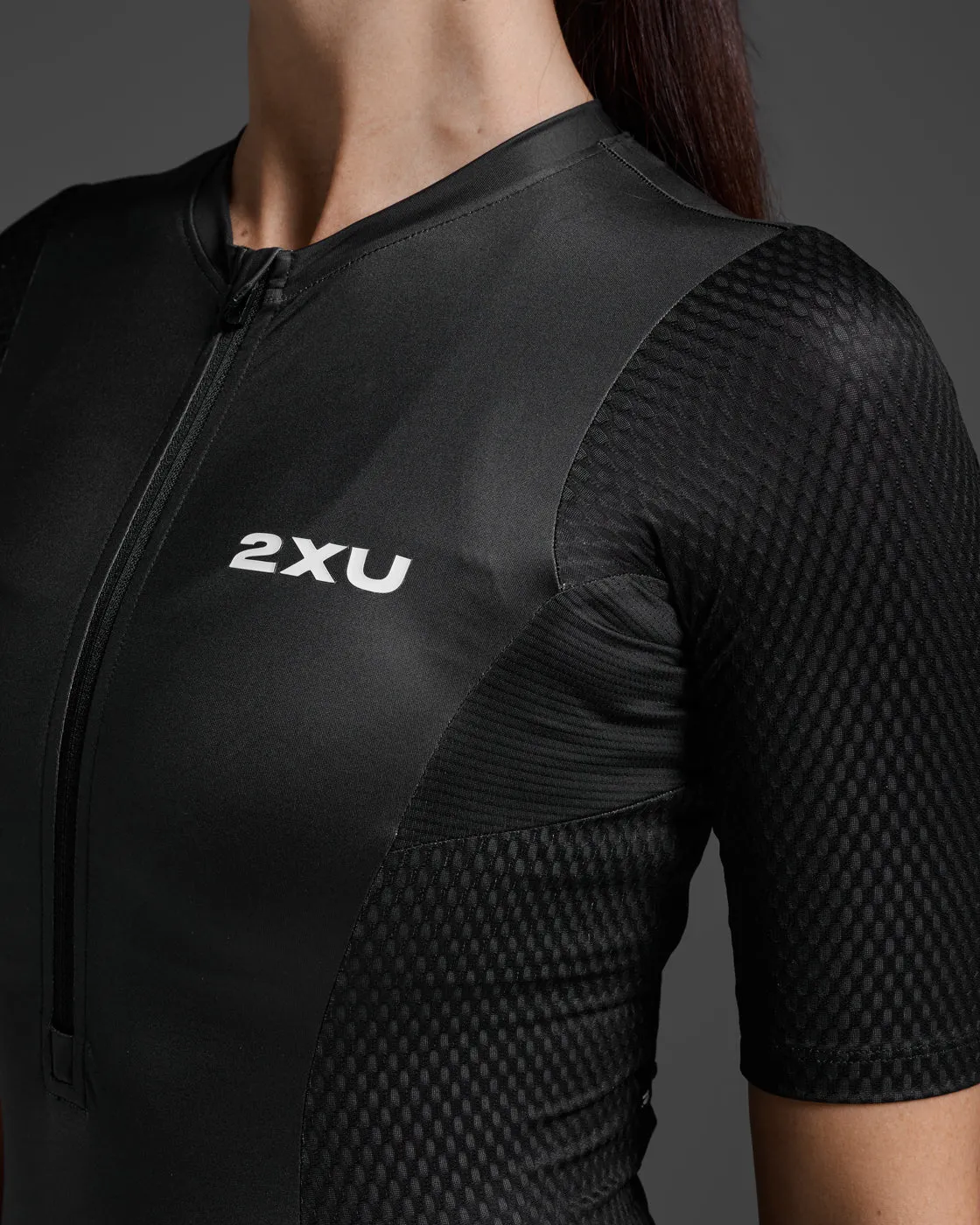 Aero Hex Sleeved Trisuit sold by 2xu product image thumbnail 5
