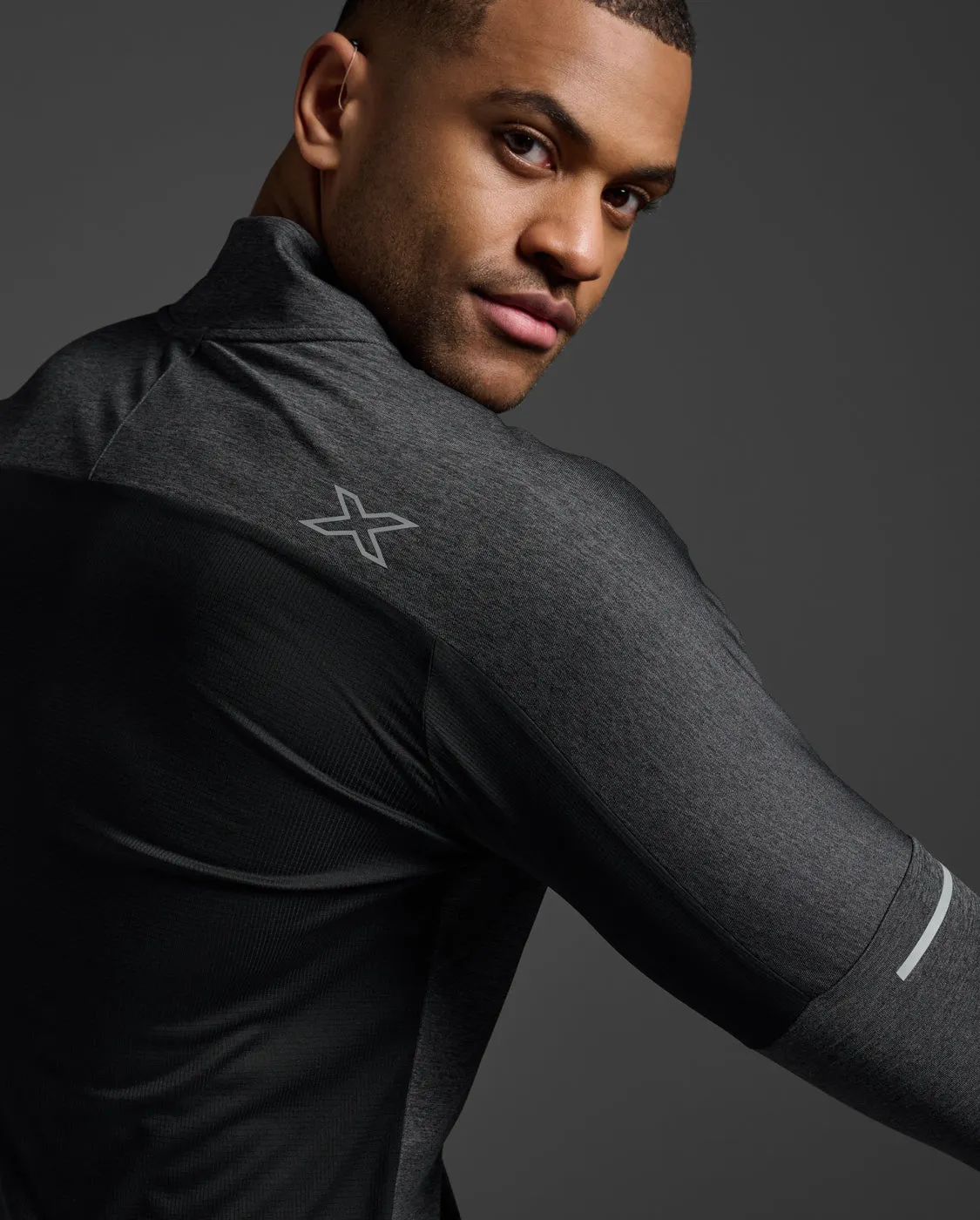 Aero 1/2 Zip sold by 2xu product image thumbnail 4