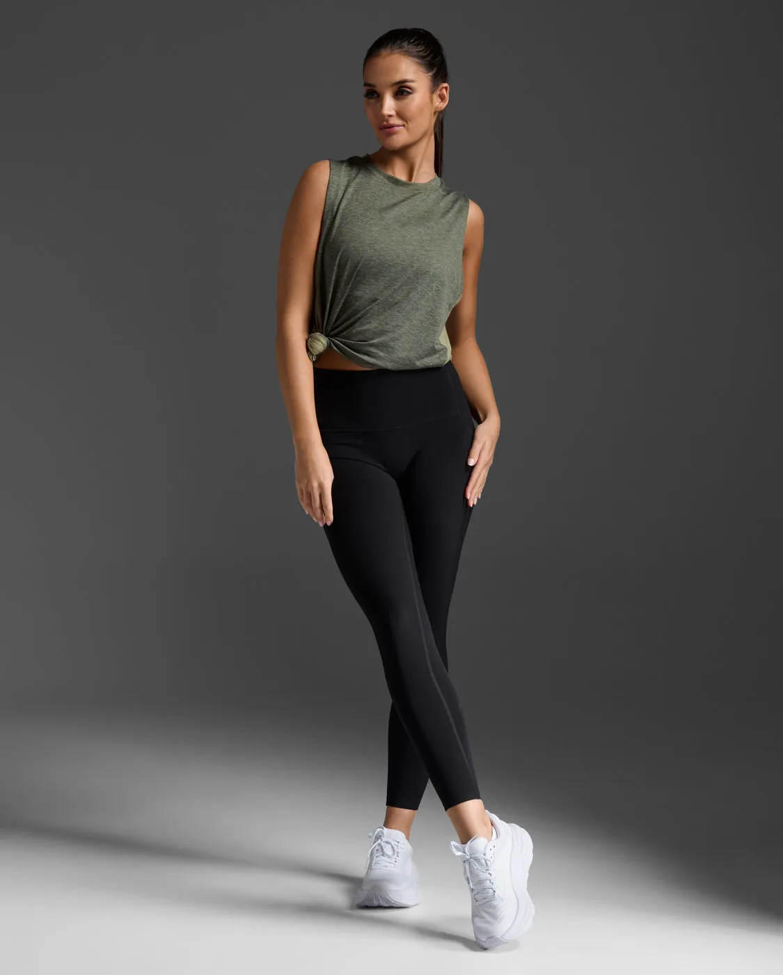 Motion Sport Mesh Tank sold by 2xu product image thumbnail 4