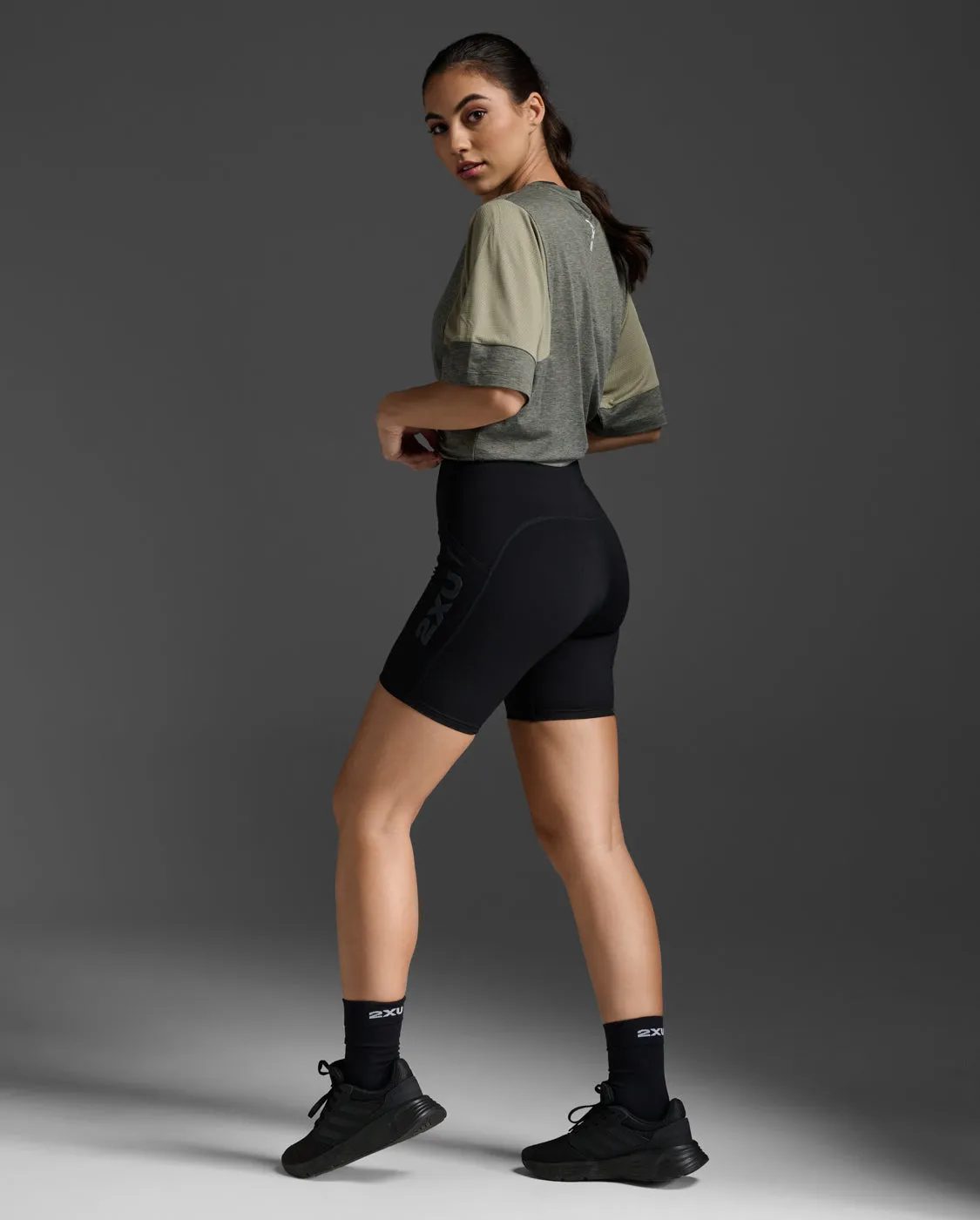 Motion Sport Mesh Tee sold by 2xu product image thumbnail 5