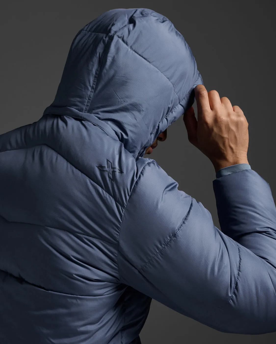 Commute Insulation Jacket sold by 2xu product image thumbnail 4