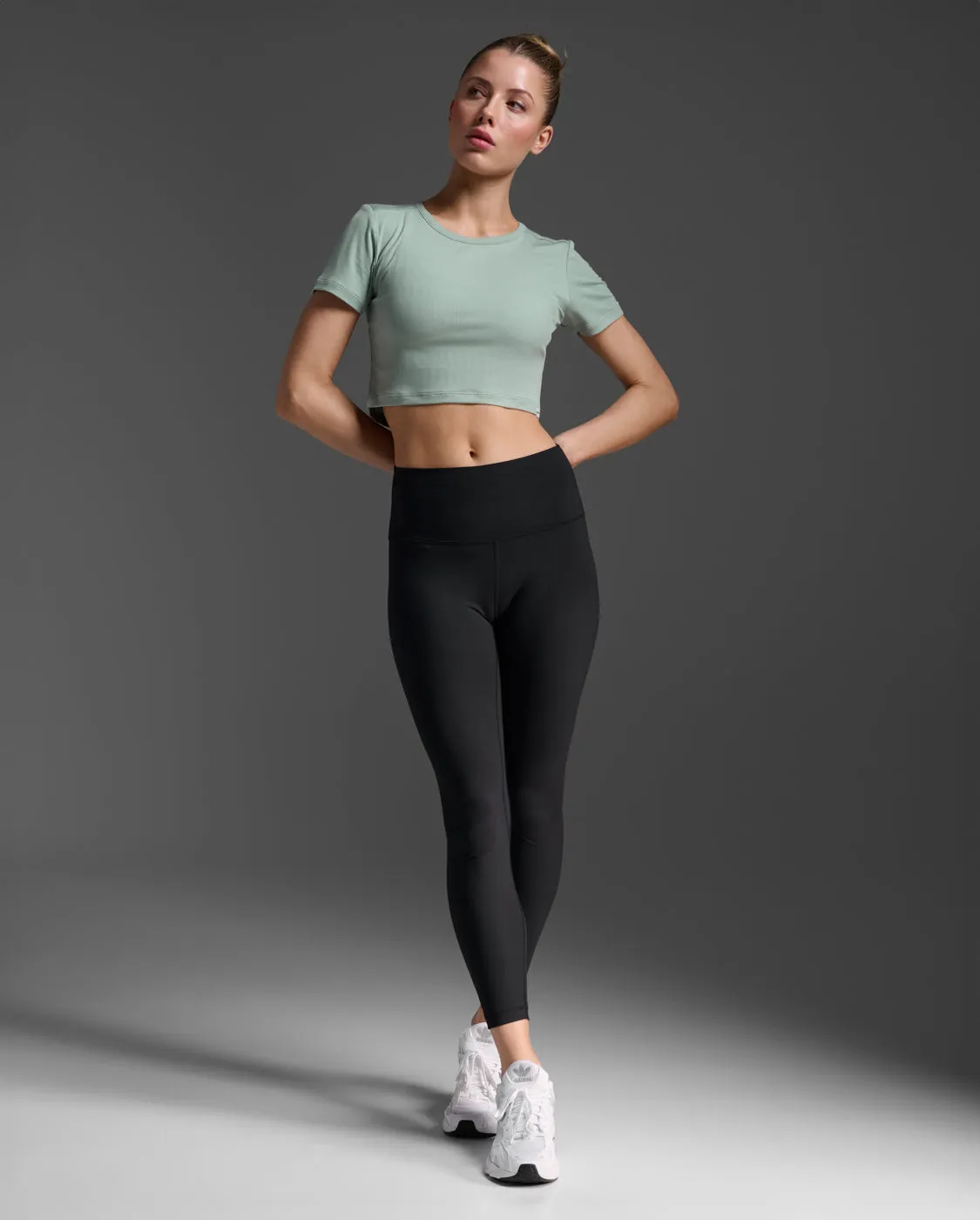Fluid Ribbed Crop Tee sold by 2xu product image thumbnail 4