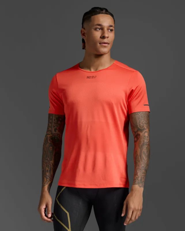 Light Speed Tech Tee sold by 2xu