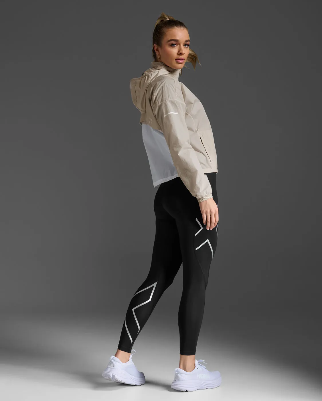 Aero Windbreaker sold by 2xu product image thumbnail 5