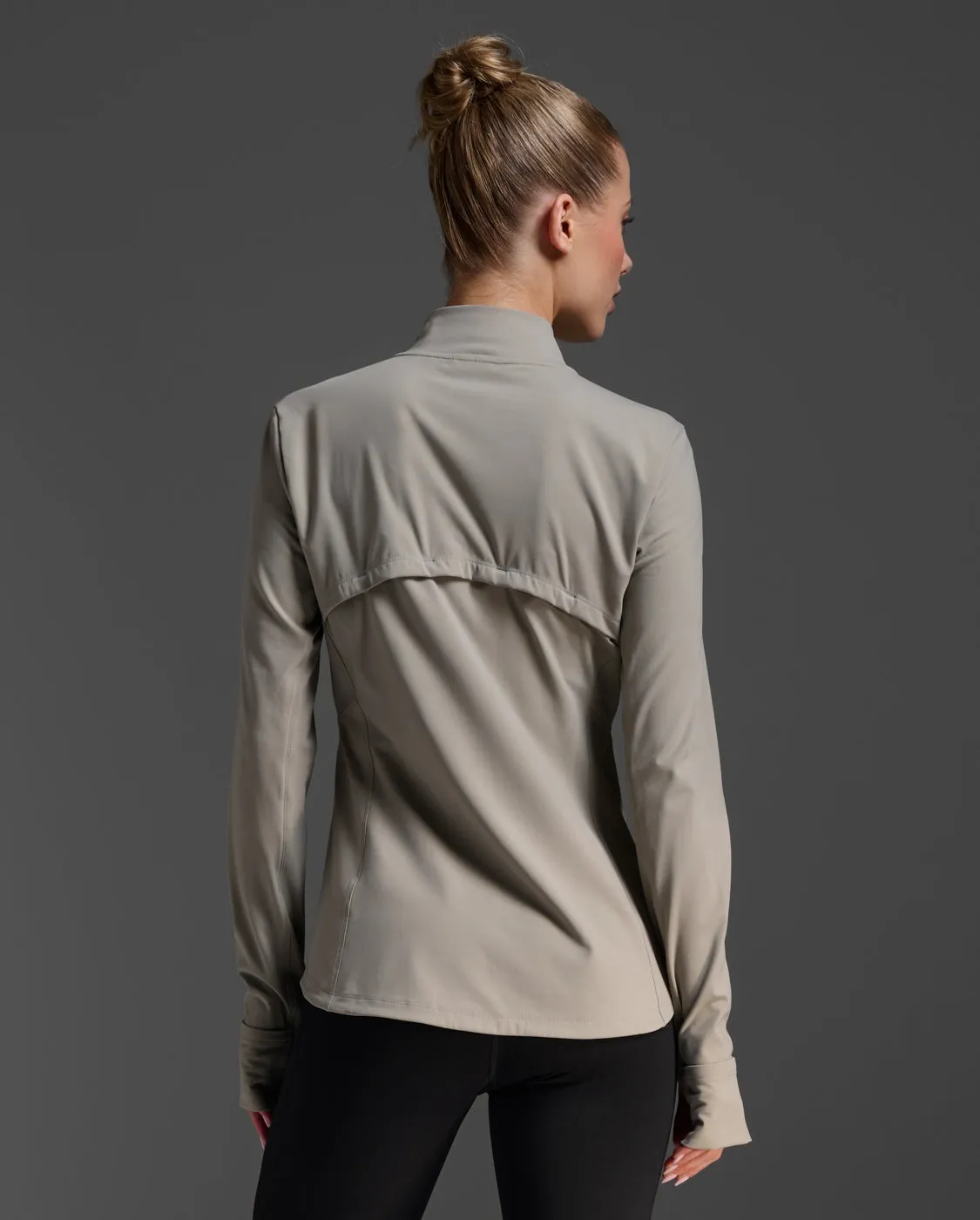 Form Soft Touch Jacket sold by 2xu product image thumbnail 3