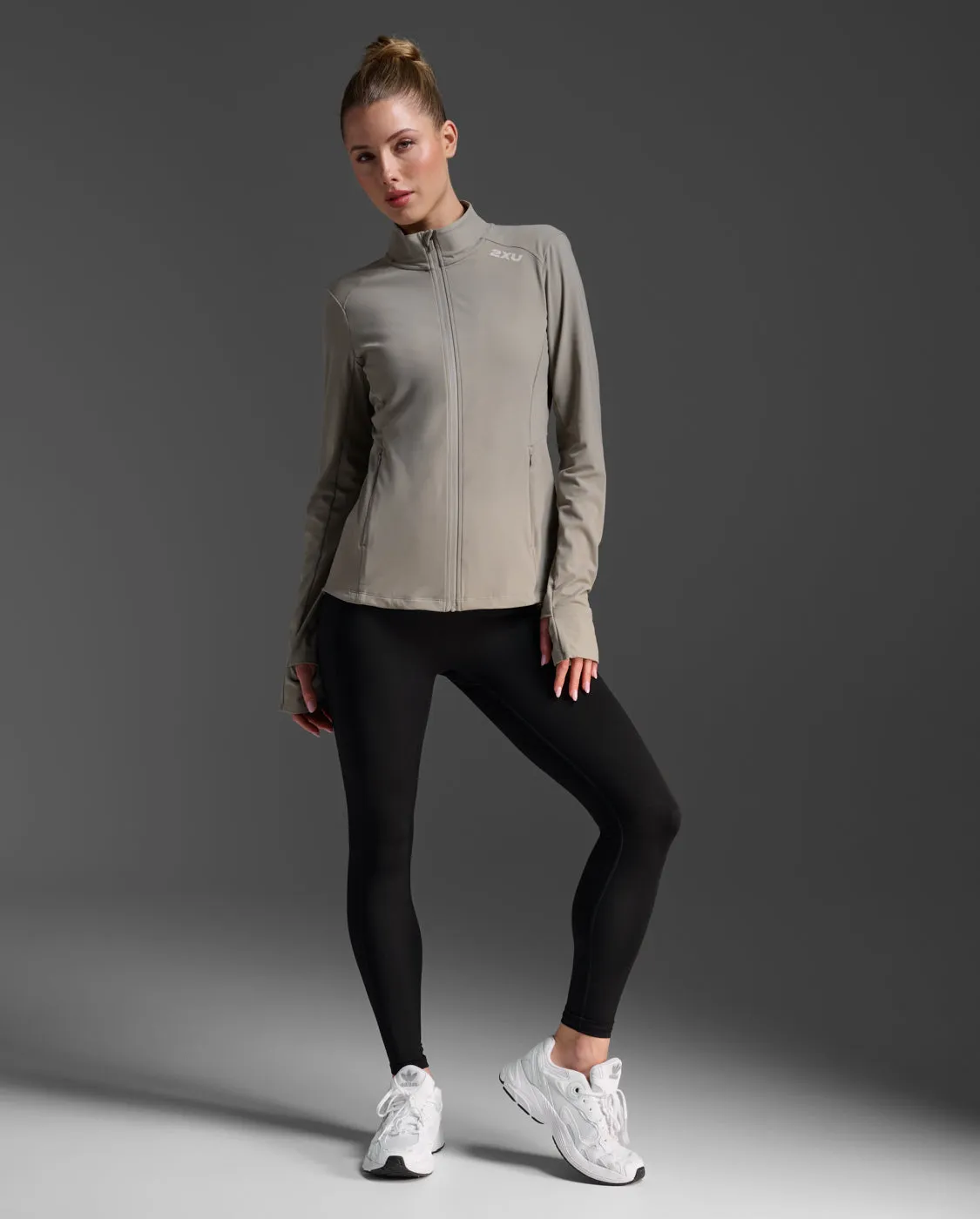 Form Soft Touch Jacket sold by 2xu product image thumbnail 4