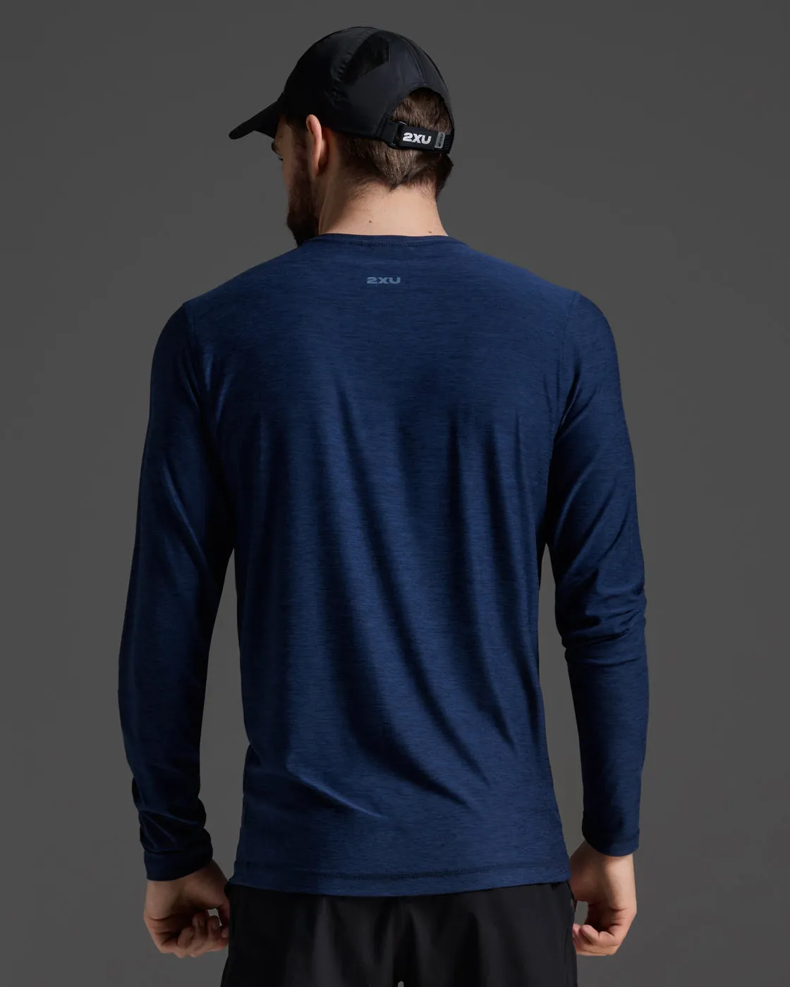 Signature Long Sleeve Tee sold by 2xu product image thumbnail 3