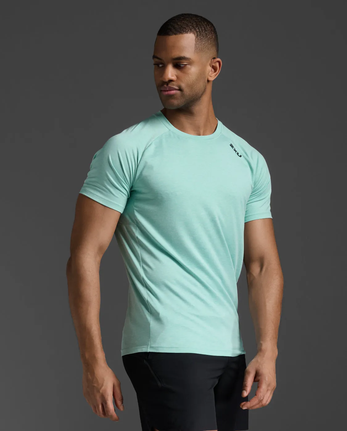Motion Tee sold by 2xu