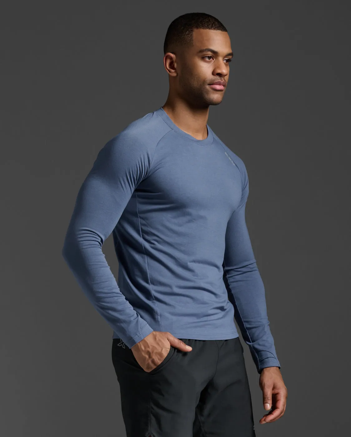 Ignition Base Layer Long Sleeve sold by 2xu product image thumbnail 4