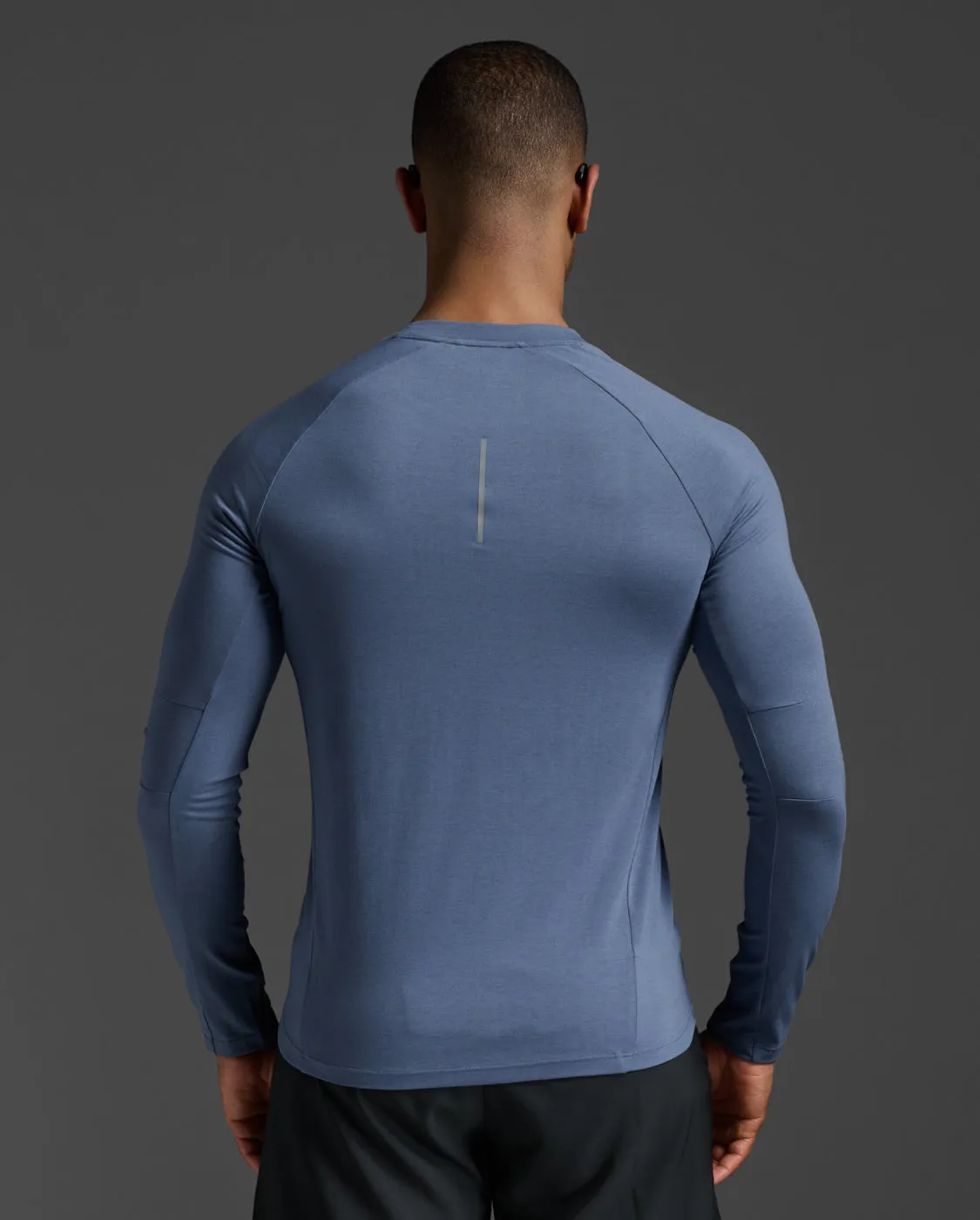 Ignition Base Layer Long Sleeve sold by 2xu product image thumbnail 3