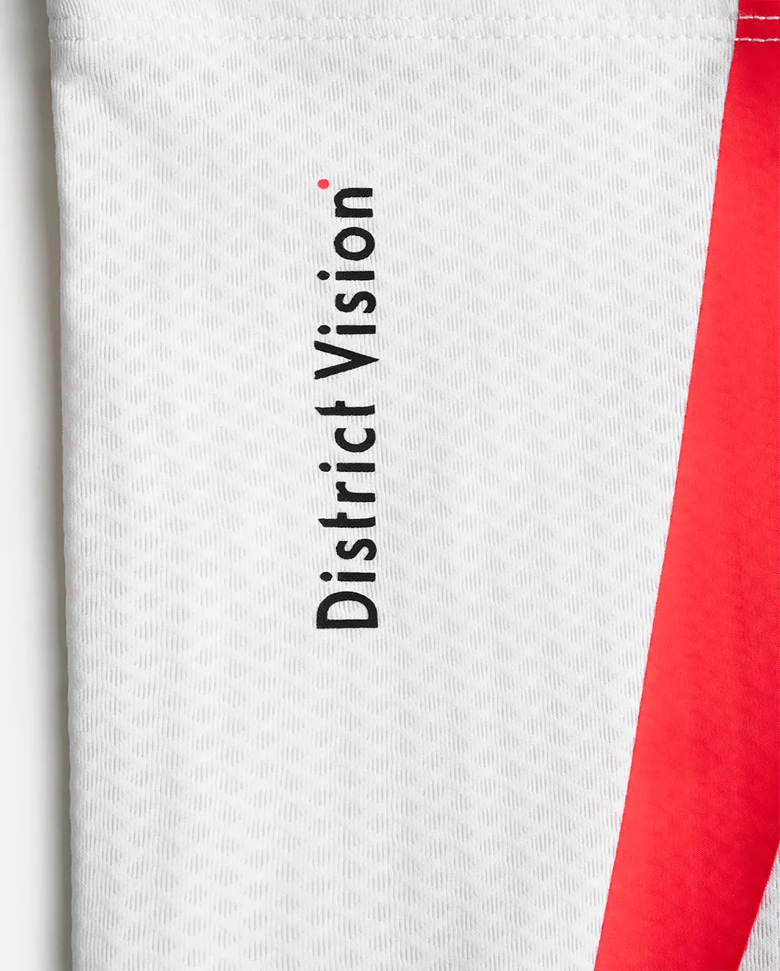 District Vision x 2XU Lightweight Desert Compression Calf Guards sold by 2xu product image thumbnail 3