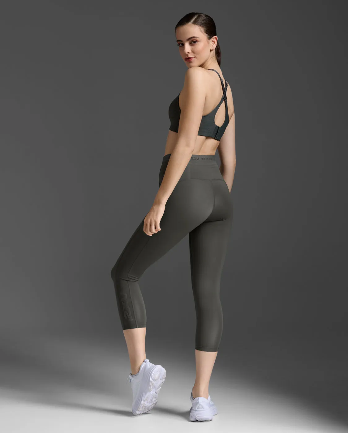 Form Stash Hi-Rise Compression 7/8 Tights with Pockets sold by 2xu product image thumbnail 5