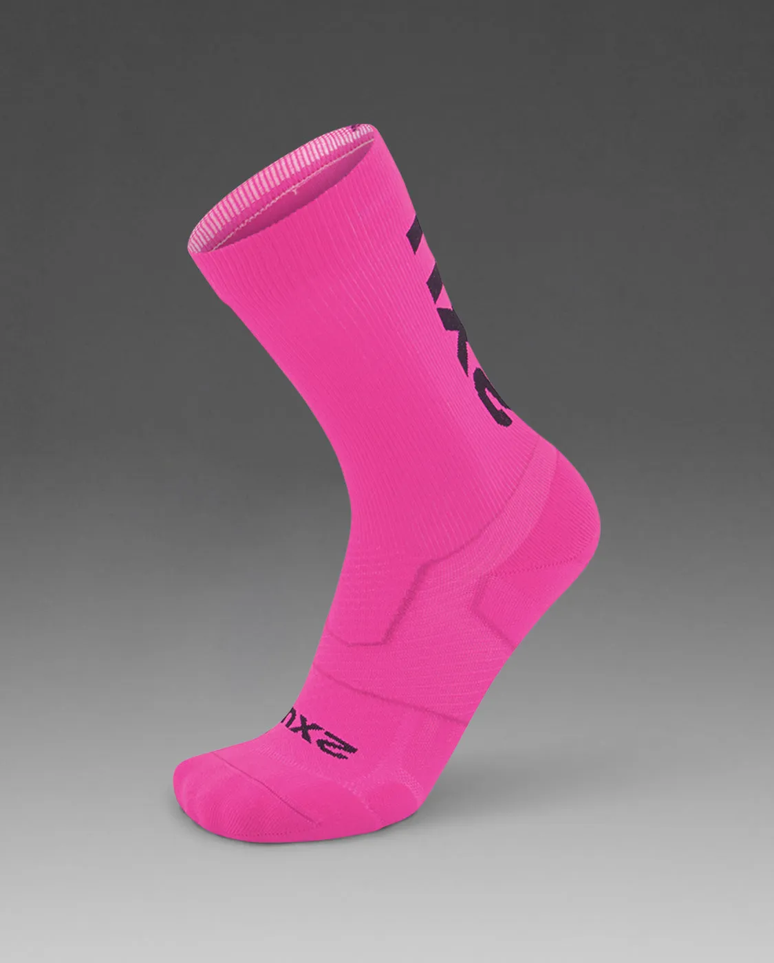 Vectr Light Cushion Crew Socks sold by 2xu