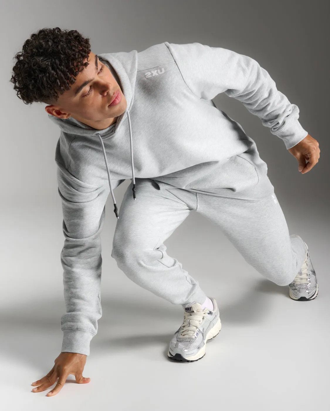 Aspire Pullover Hoodie sold by 2xu product image thumbnail 5