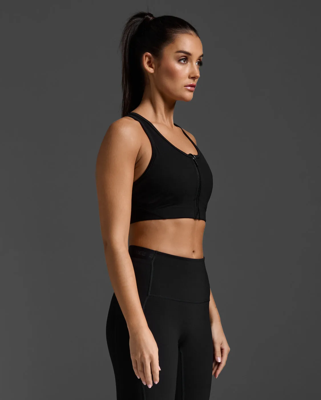 Motion Zip Bra sold by 2xu product image thumbnail 4