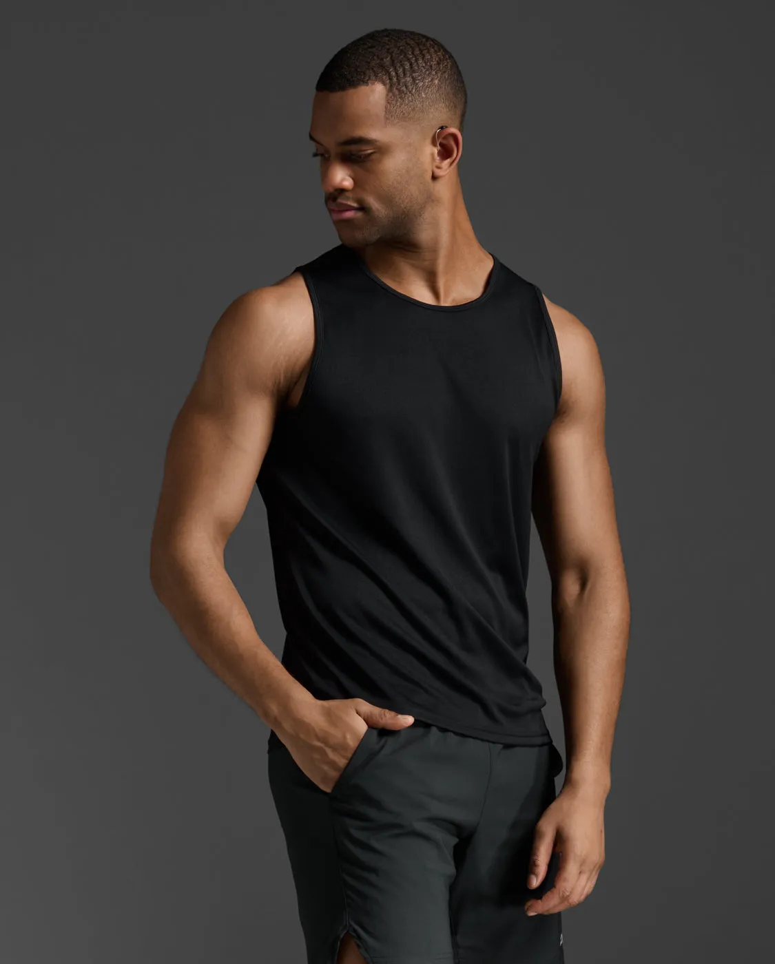 Aero Tank sold by 2xu product image thumbnail 4