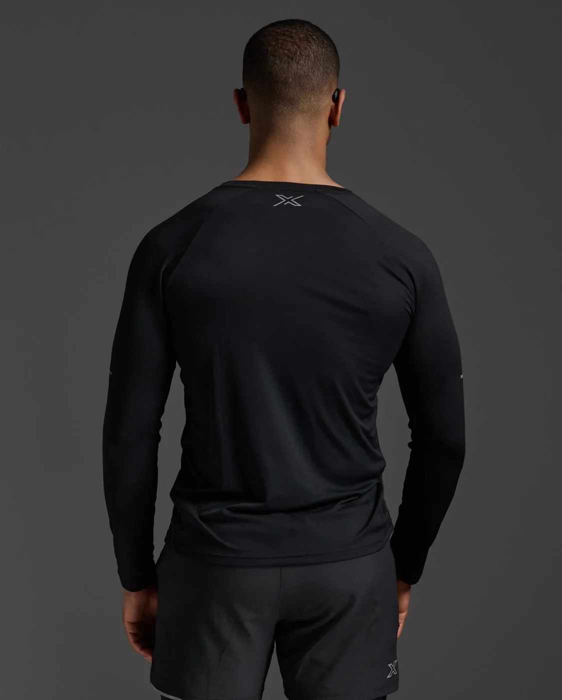Aero Long Sleeve sold by 2xu product image thumbnail 2