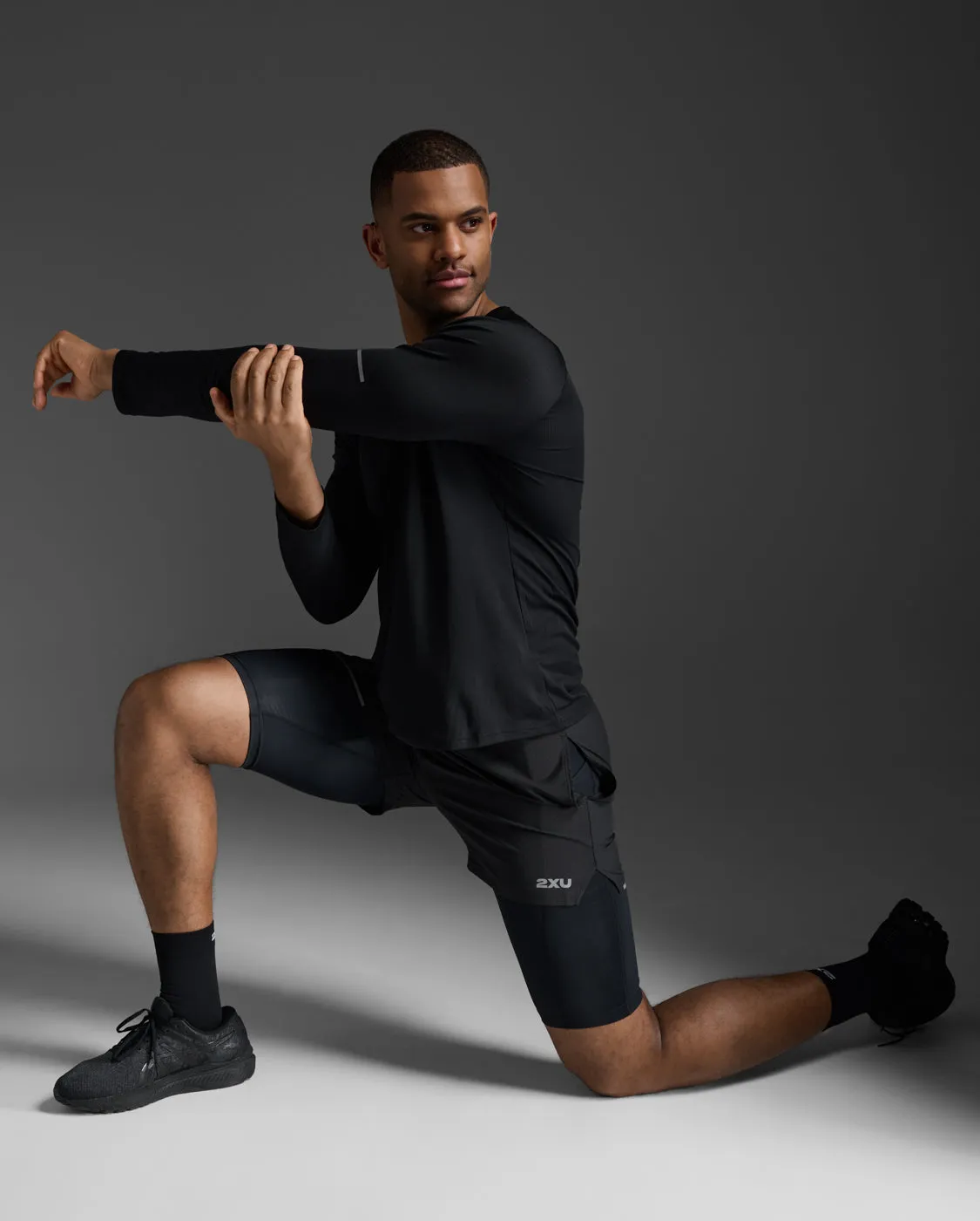 Aero Long Sleeve sold by 2xu product image thumbnail 5