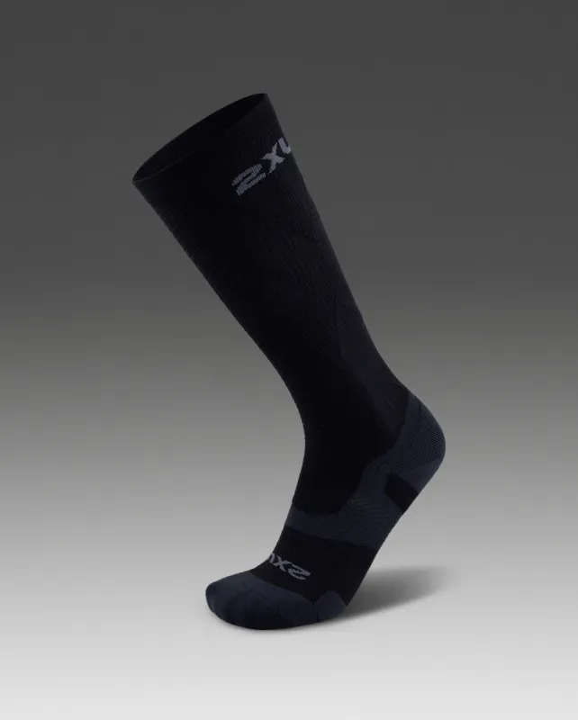 Vectr Light Cushion Full Length Compression Socks sold by 2xu