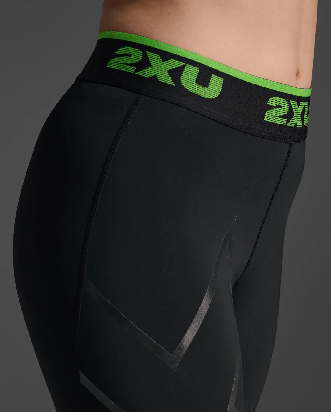 Refresh Recovery Compression Tights sold by 2xu product image thumbnail 5