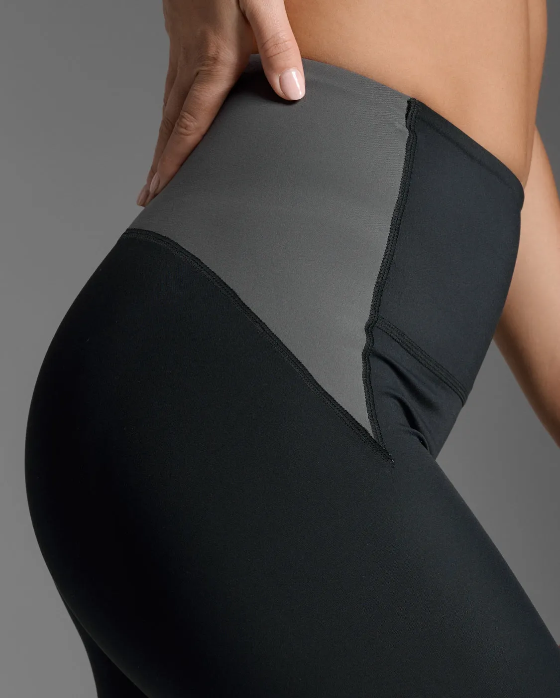 Contour Hi-Rise Compression Tight sold by 2xu product image thumbnail 5