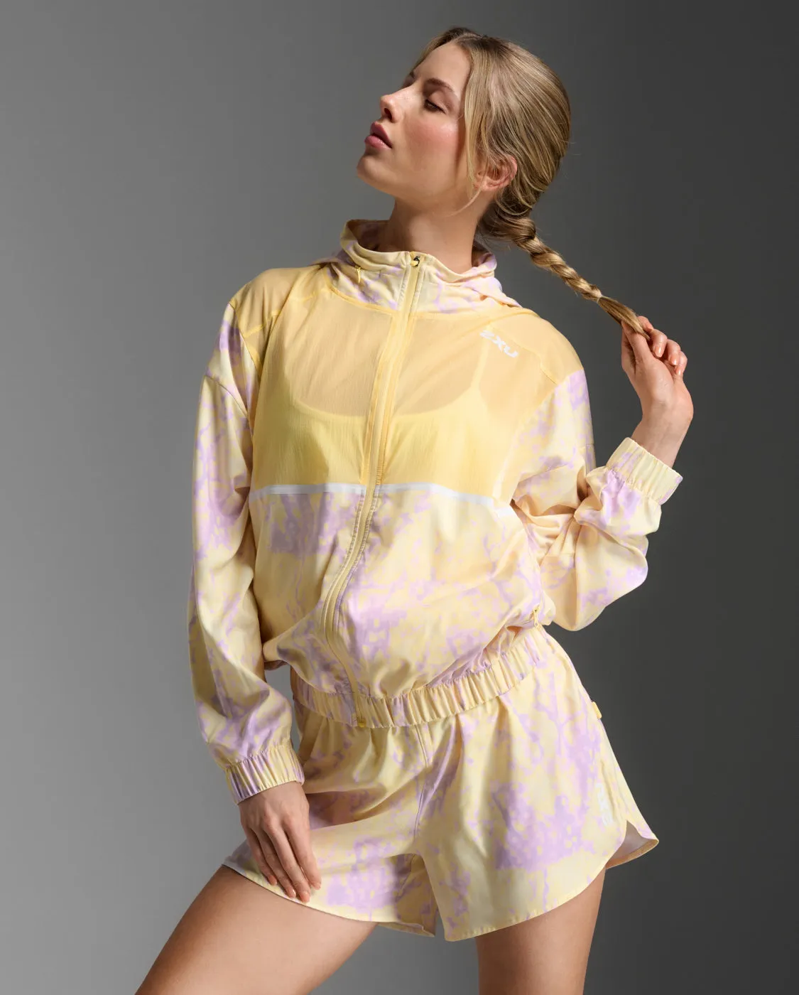 Aero Sheer Windbreaker sold by 2xu