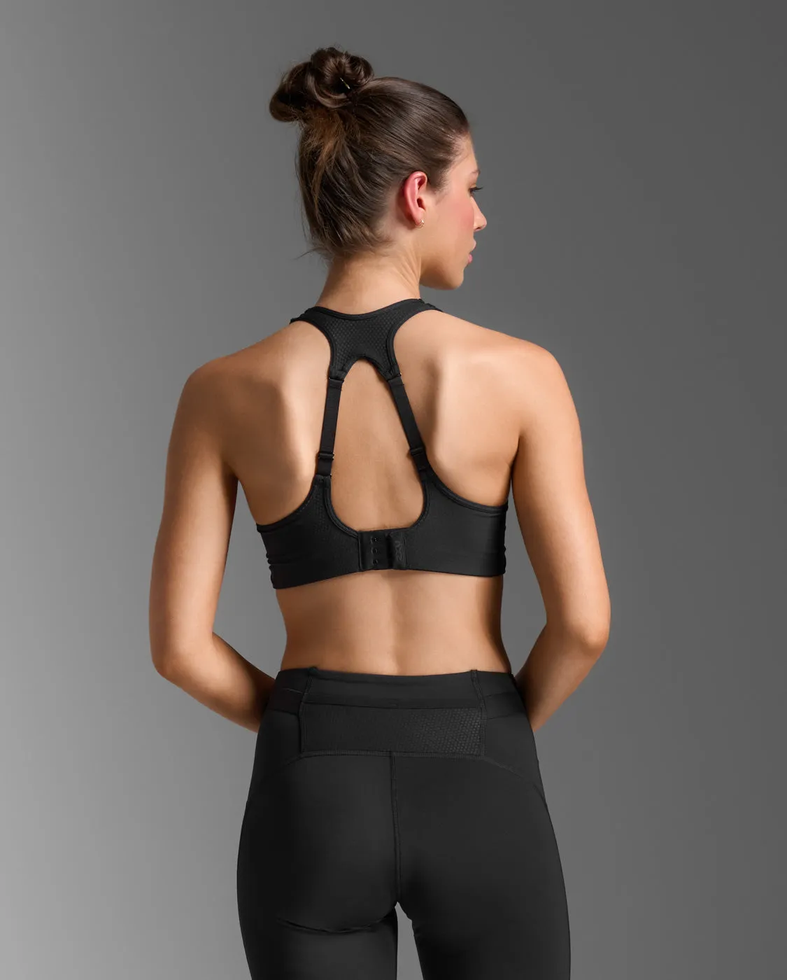 Aero Mesh Medium Impact Bra sold by 2xu product image thumbnail 4