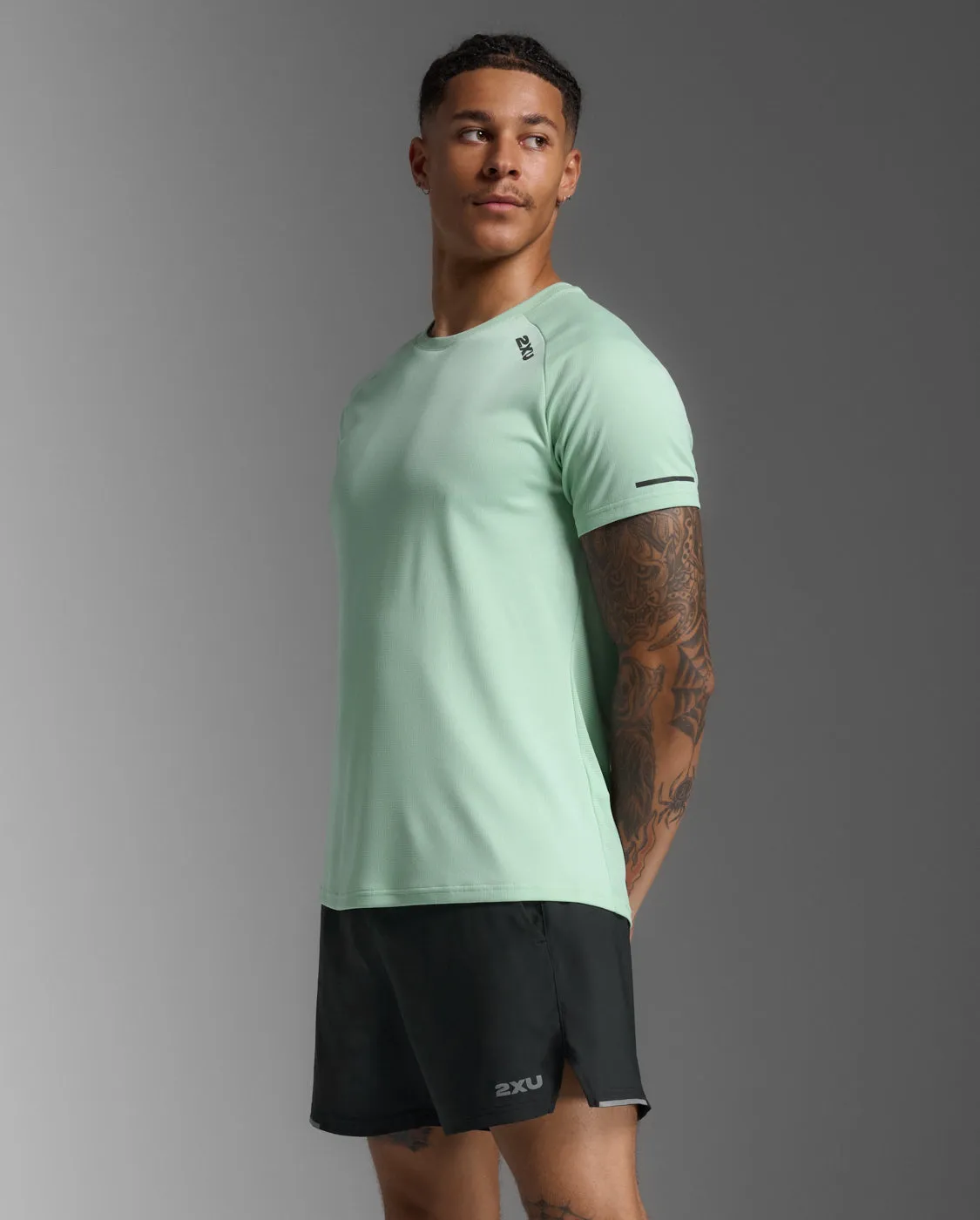 Aero Tee sold by 2xu product image thumbnail 5