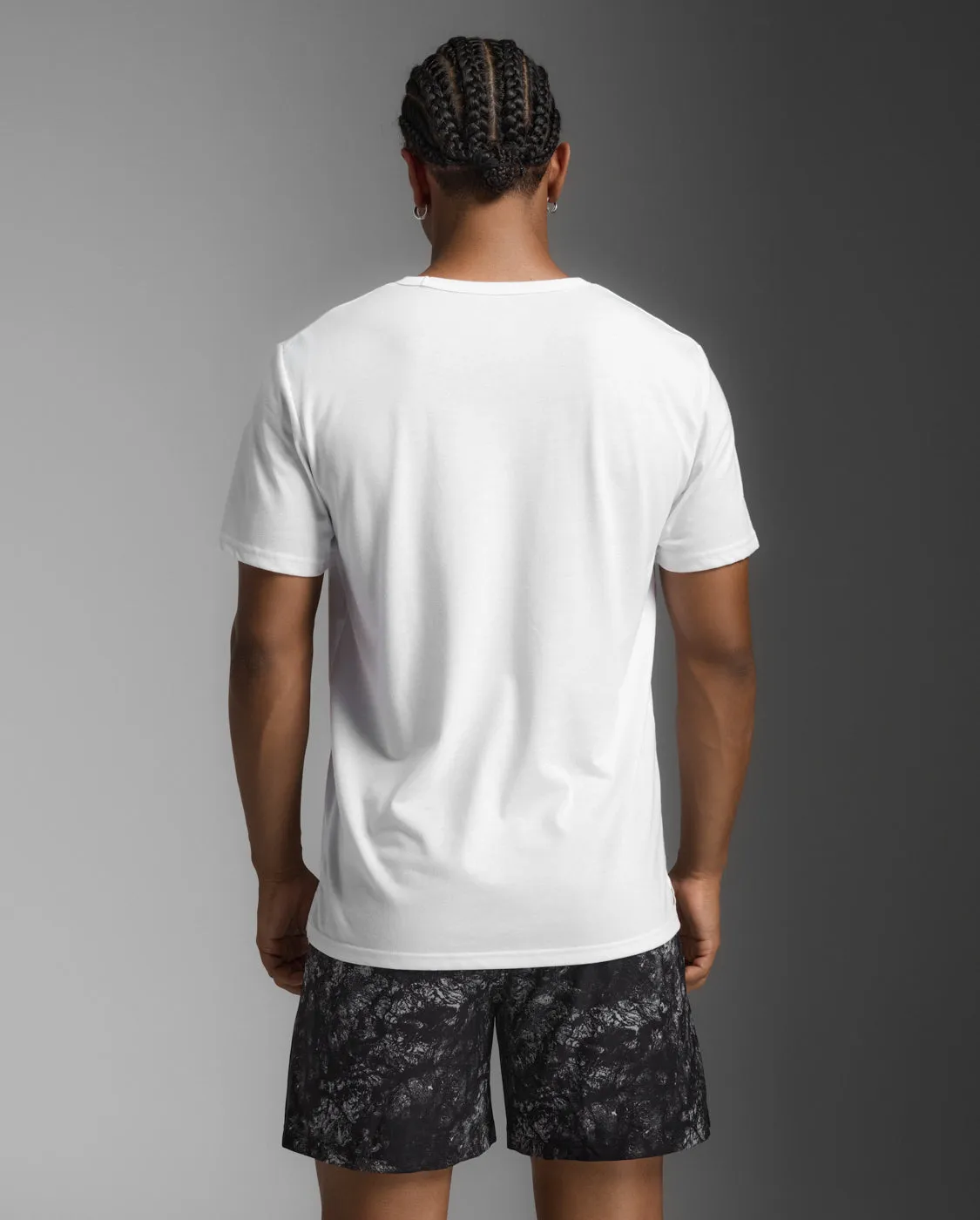 Contender Tee sold by 2xu product image thumbnail 3