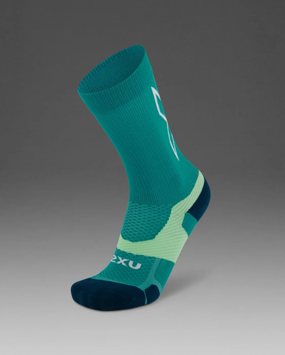 Vectr Light Cushion Crew Socks sold by 2xu