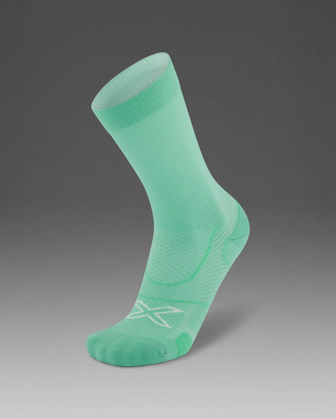 Vectr Cushion Crew Socks sold by 2xu