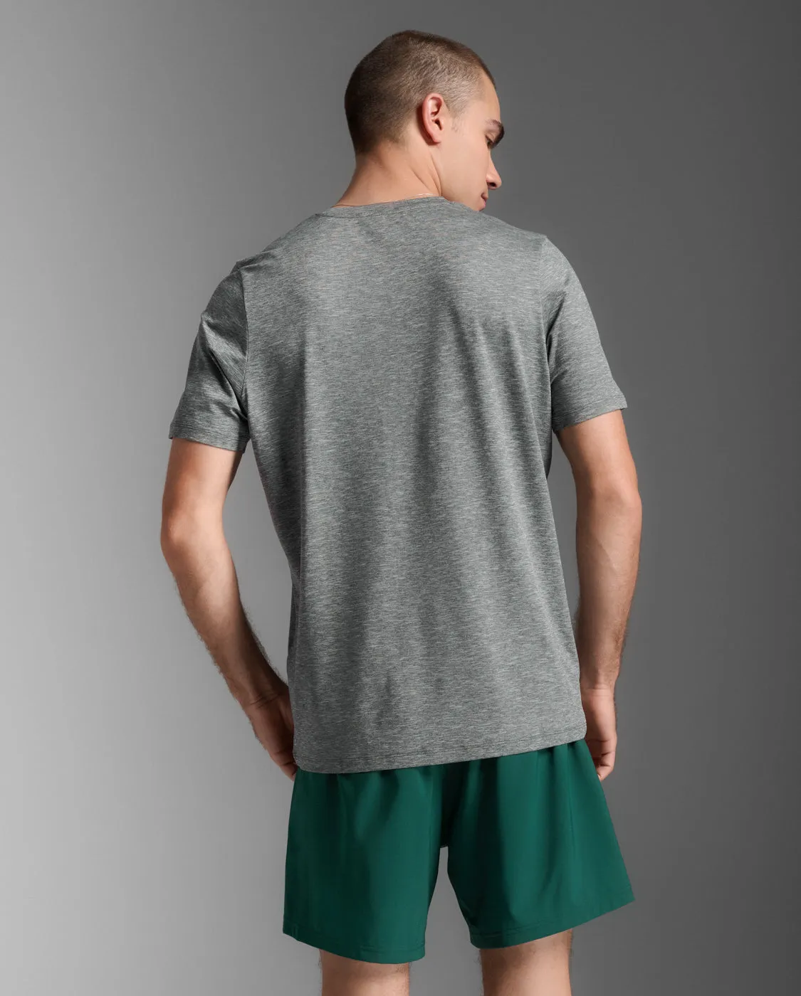 Motion Tee sold by 2xu product image thumbnail 2
