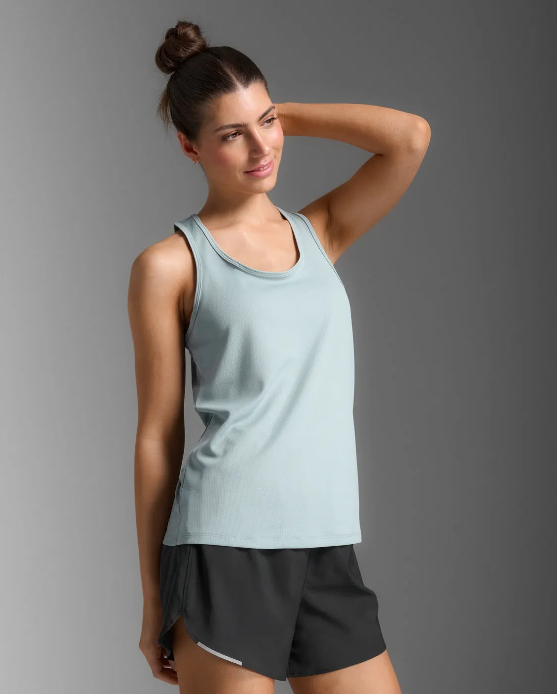 Aero Singlet sold by 2xu product image thumbnail 4