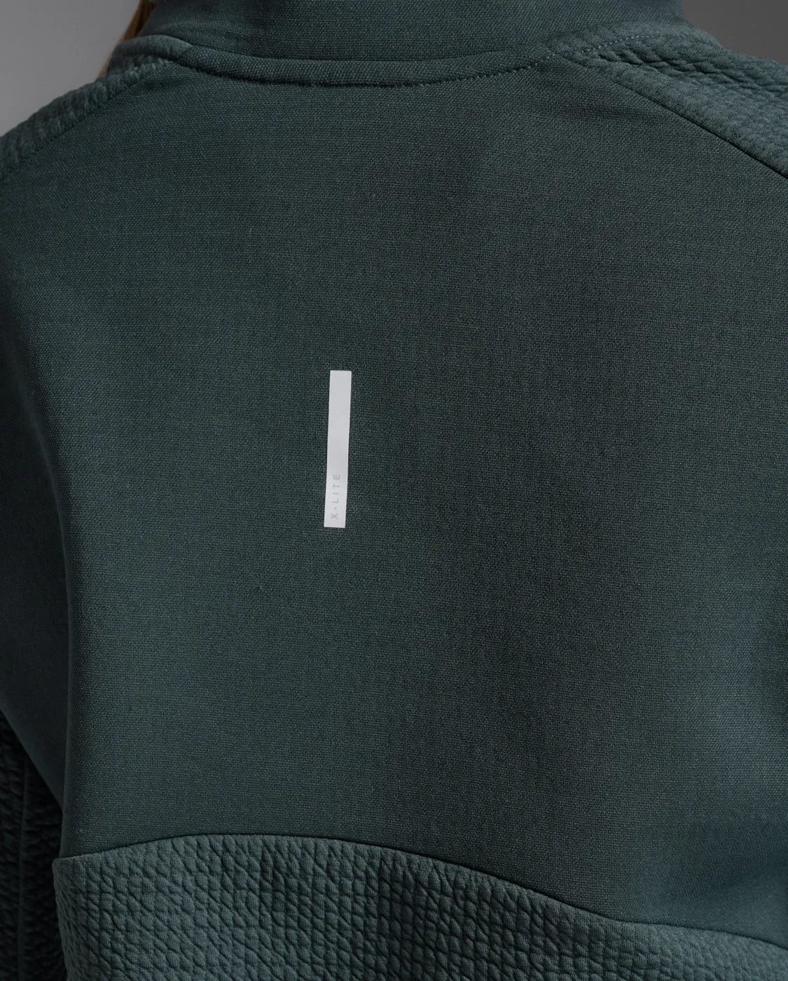 Ignition Hyper-Haptic 1/4 Zip sold by 2xu product image thumbnail 4