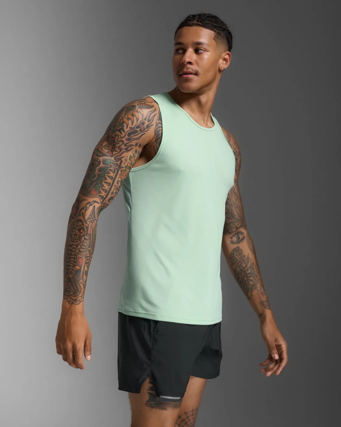 Aero Tank sold by 2xu product image thumbnail 4