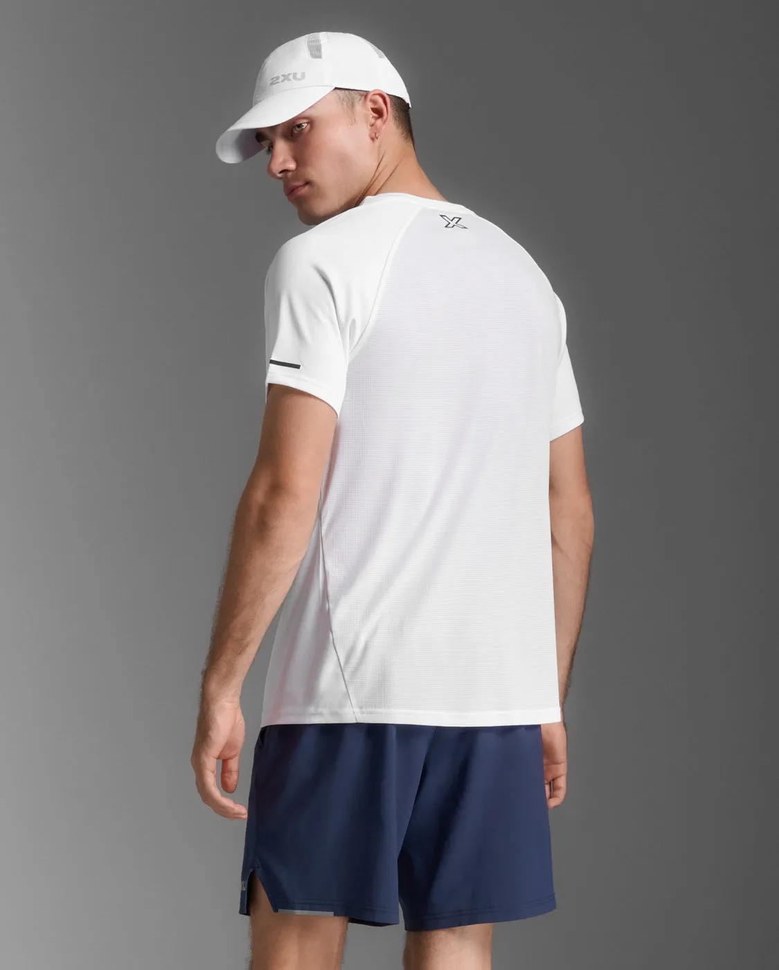 Aero Tee sold by 2xu product image thumbnail 3